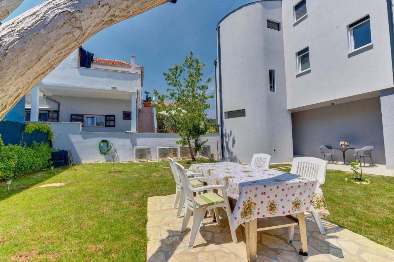 Apartments Hemetek 베리로신즈 외부 사진